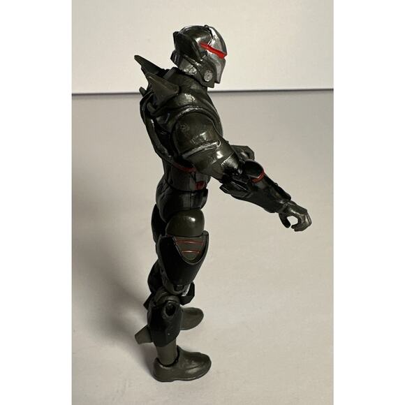 2018 Jazwares Fortnite Early Game Survival Kit 4" Action Figure Omega - Picture 4 of 8